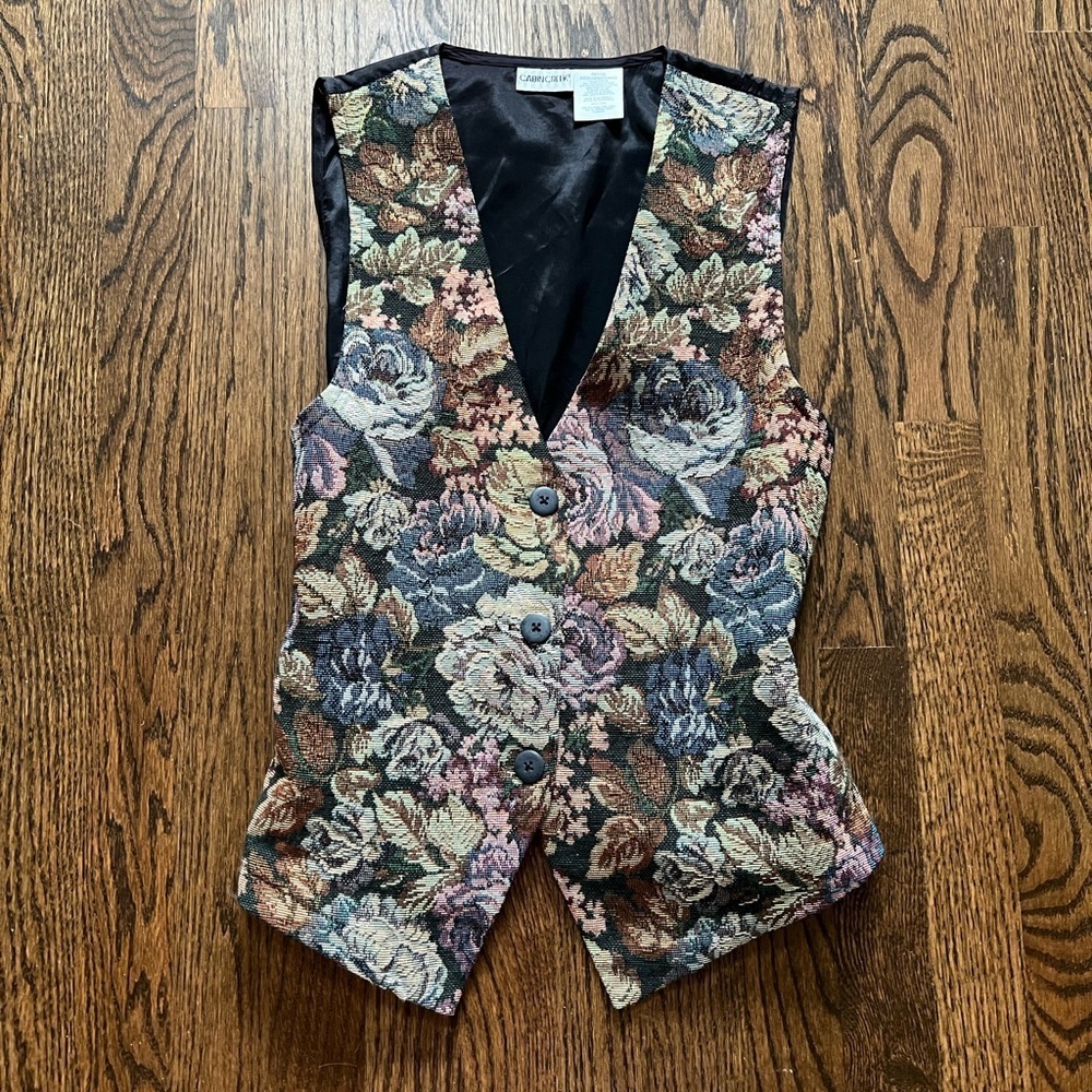 Cabin Creek Floral Vintage Vest PM